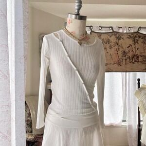 white‎ going out top